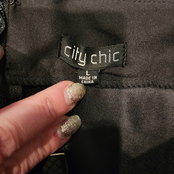 NWT City Chic Black Satin Midi A-Line Pleat Skirt Size 20 - Picture 6 of 15